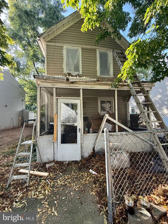 2604 HURON ST, Baltimore, MD 21230