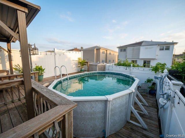 42 Birch Road, Staten Island, NY 10303