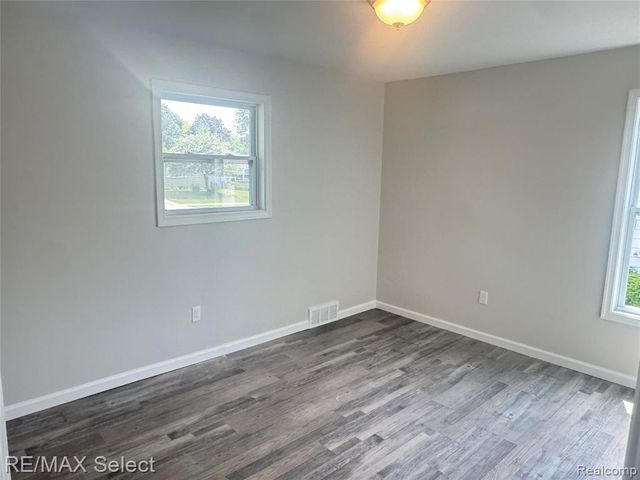 3302 Miller Road, Flint, MI 48503