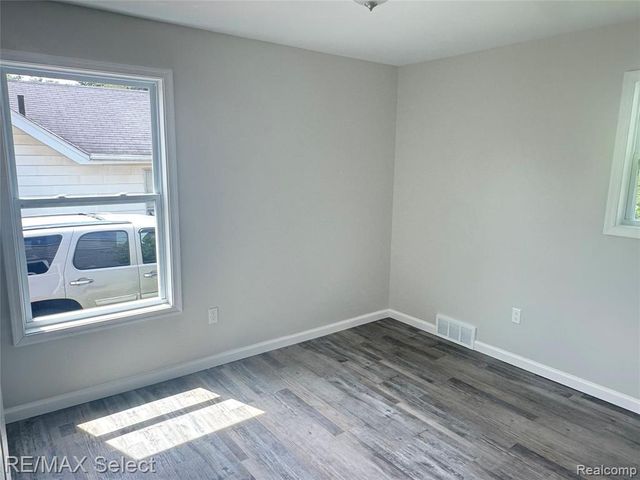 3302 Miller Road, Flint, MI 48503