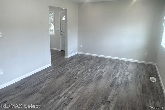3302 Miller Road, Flint, MI 48503