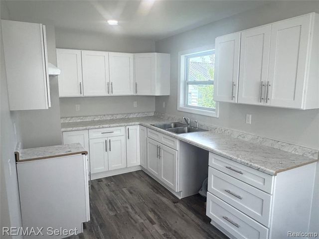 3302 Miller Road, Flint, MI 48503