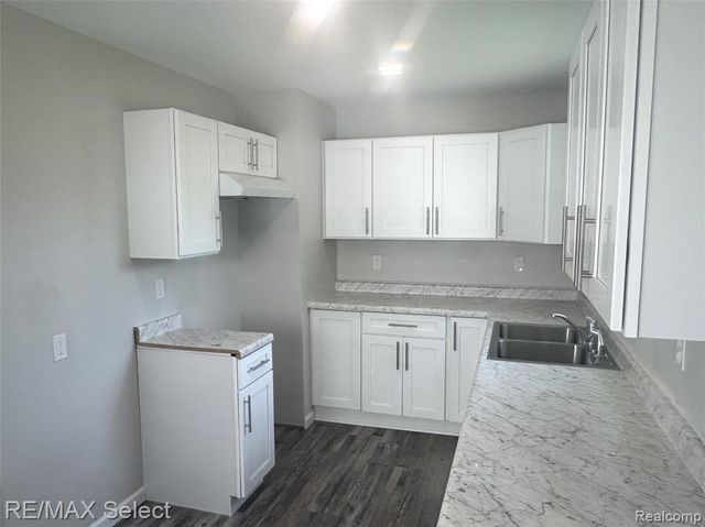 3302 Miller Road, Flint, MI 48503
