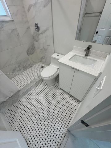 850 NW 109th St, Miami, FL 33168