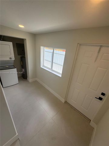 850 NW 109th St, Miami, FL 33168