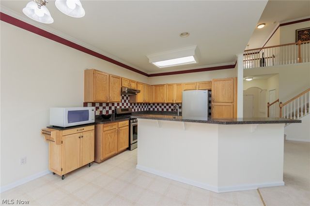 38467 Renwood Avenue, Avon, OH 44011