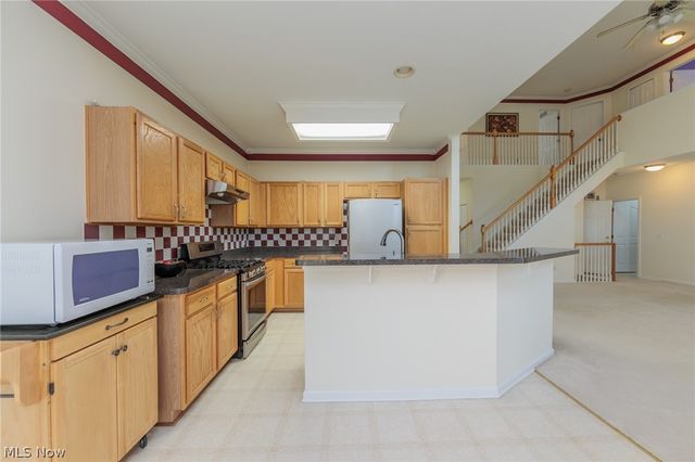 38467 Renwood Avenue, Avon, OH 44011