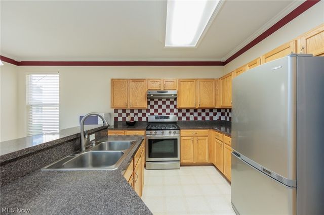 38467 Renwood Avenue, Avon, OH 44011