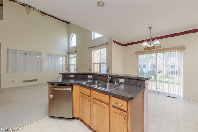 38467 Renwood Avenue, Avon, OH 44011