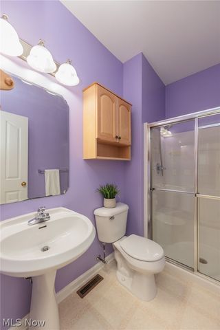 38467 Renwood Avenue, Avon, OH 44011