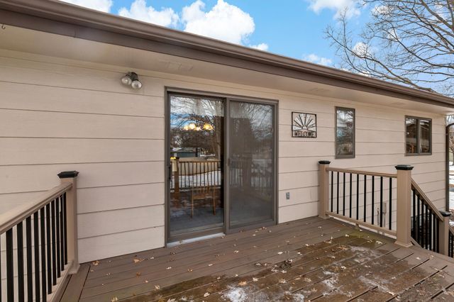 1729 Presidential Lane, Shakopee, MN 55379