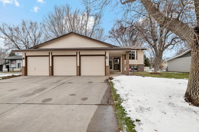 1729 Presidential Lane, Shakopee, MN 55379
