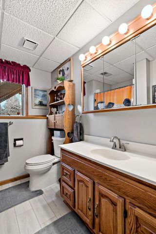 1729 Presidential Lane, Shakopee, MN 55379