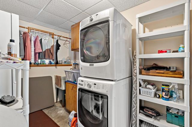 1729 Presidential Lane, Shakopee, MN 55379