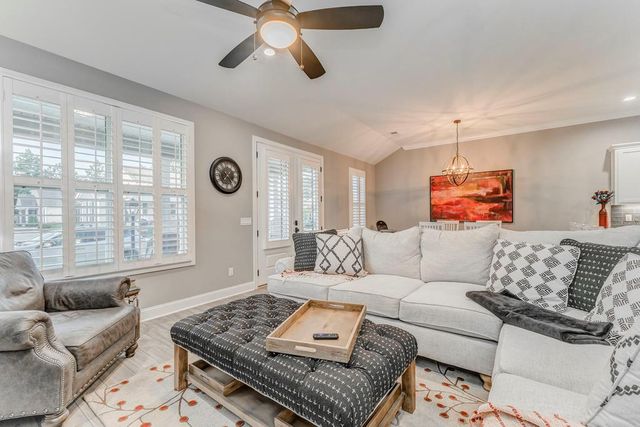 329 Kempton Lane, Dalton, GA 30721