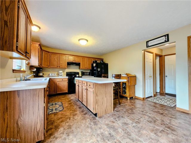 107 Cedar, Chardon, OH 44024