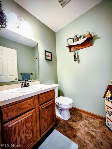 107 Cedar, Chardon, OH 44024