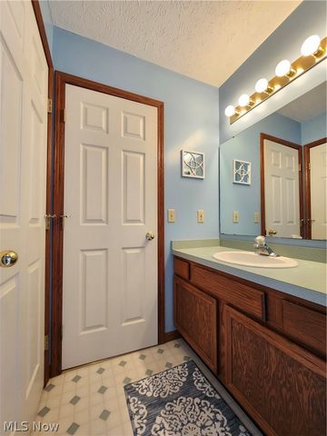 107 Cedar, Chardon, OH 44024