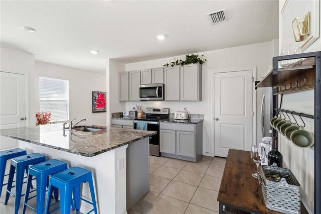 8354 HARDY BAY LOOP, Wesley Chapel, FL 33545