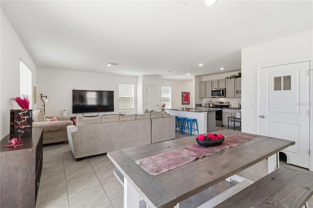 8354 HARDY BAY LOOP, Wesley Chapel, FL 33545