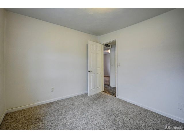 505 2nd Ave, Deer Trail, CO 80105