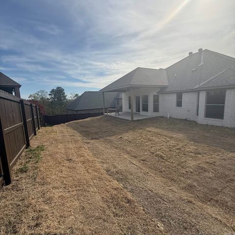 119 Crestview Drive, Maumelle, AR 72113