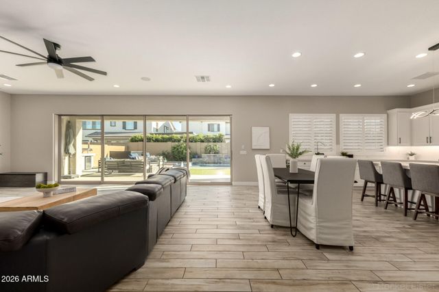 2285 E ATHENA Avenue, Gilbert, AZ 85297