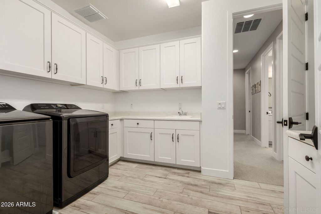 Image 37 of property listing at 2285 E ATHENA Avenue, Gilbert, AZ 85297