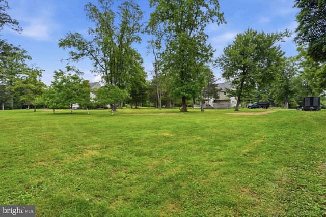 136 ROCKTOWN-LAMB RD, Lambertville, NJ 08530