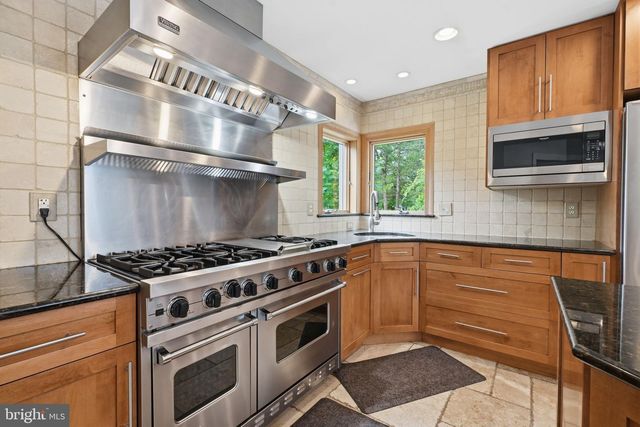 136 ROCKTOWN-LAMB RD, Lambertville, NJ 08530