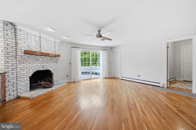 136 ROCKTOWN-LAMB RD, Lambertville, NJ 08530