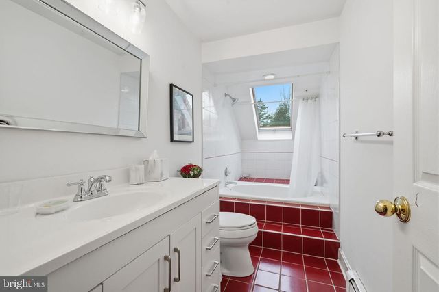 136 ROCKTOWN-LAMB RD, Lambertville, NJ 08530