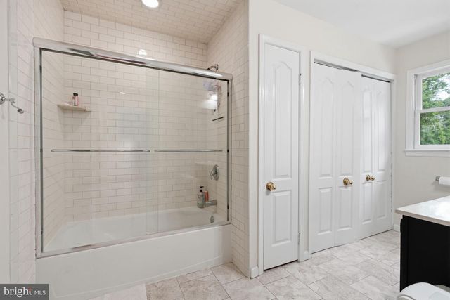 136 ROCKTOWN-LAMB RD, Lambertville, NJ 08530