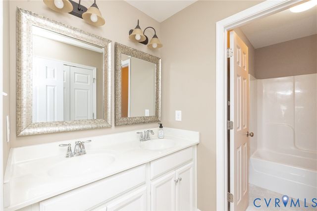 11255 Isadora Dr, Chesterfield, VA 23838