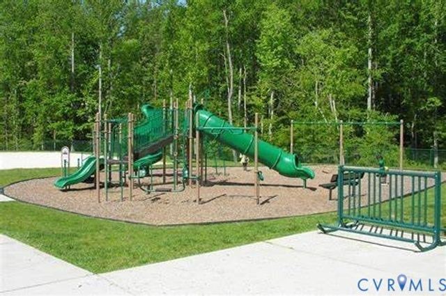 11255 Isadora Dr, Chesterfield, VA 23838