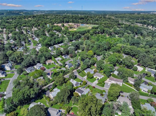 105 Huntley Drive, Ardsley, NY 10502