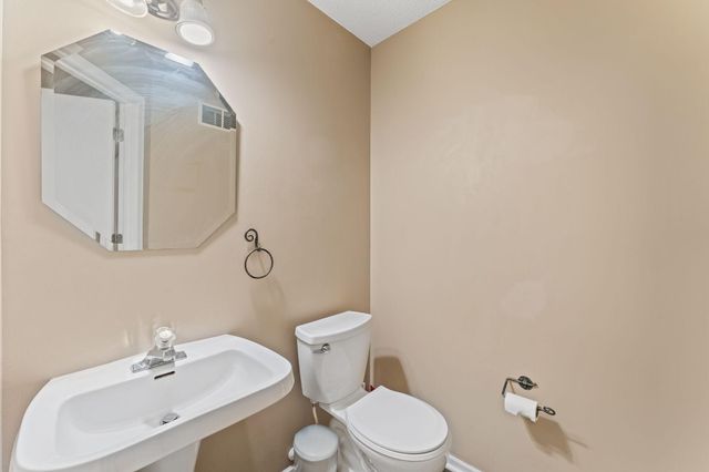 15816 Fleet Trail 237, Apple Valley, MN 55124