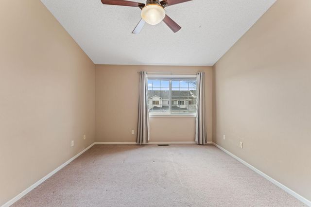 15816 Fleet Trail 237, Apple Valley, MN 55124