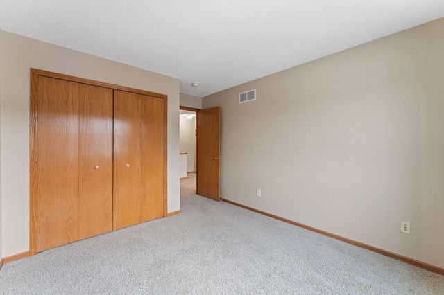 15816 Fleet Trail 237, Apple Valley, MN 55124