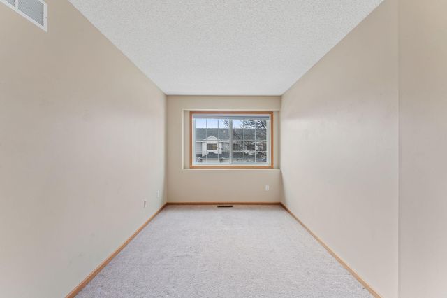 15816 Fleet Trail 237, Apple Valley, MN 55124