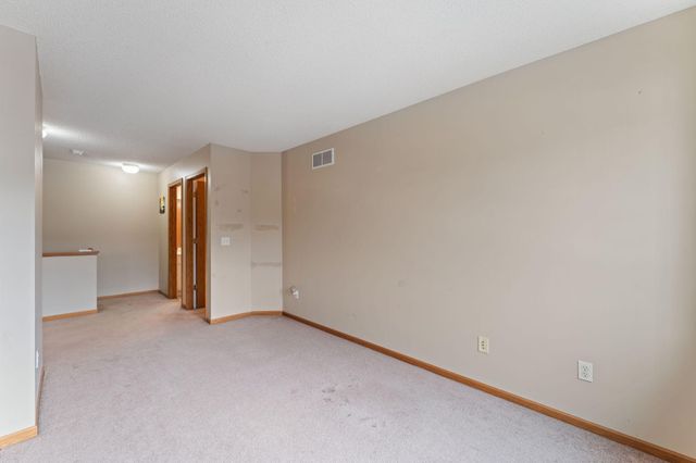 15816 Fleet Trail 237, Apple Valley, MN 55124