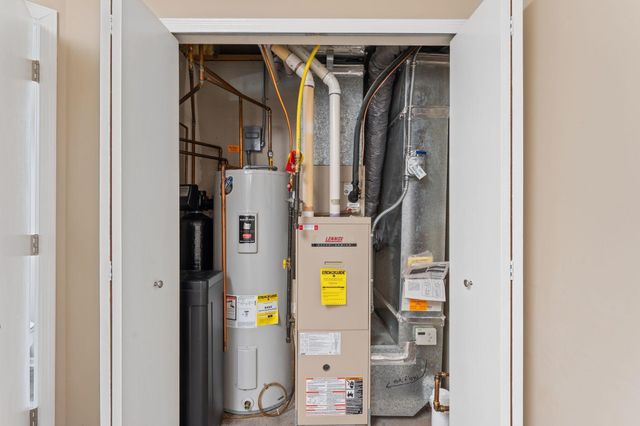 15816 Fleet Trail 237, Apple Valley, MN 55124