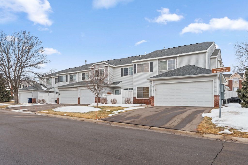 15816 Fleet Trail 237, Apple Valley, MN 55124 — photo 3