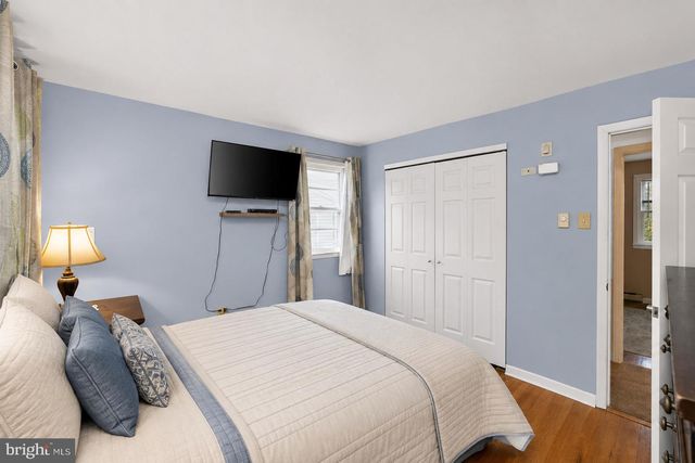 913 SEMINARY ST, Pennsburg, PA 18073