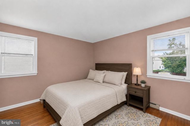 913 SEMINARY ST, Pennsburg, PA 18073