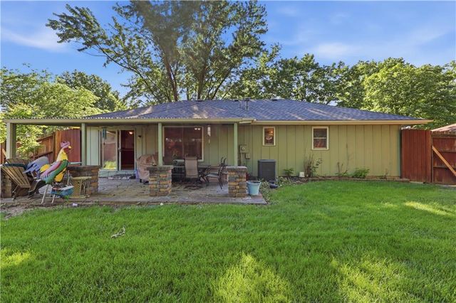 2409 SW 2nd Street Terrace, Blue Springs, MO 64014