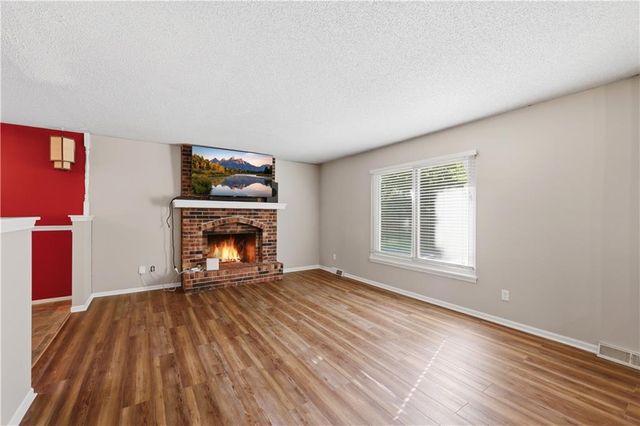 2409 SW 2nd Street Terrace, Blue Springs, MO 64014