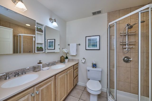 145 Saint Botolph St 24, Boston, MA 02115