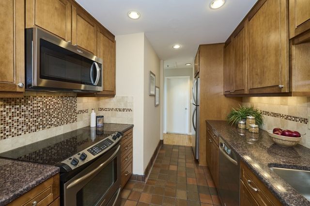 145 Saint Botolph St 24, Boston, MA 02115