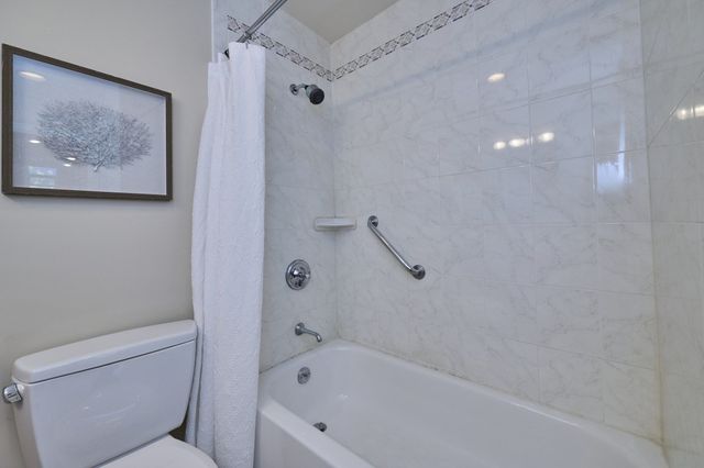 145 Saint Botolph St 24, Boston, MA 02115